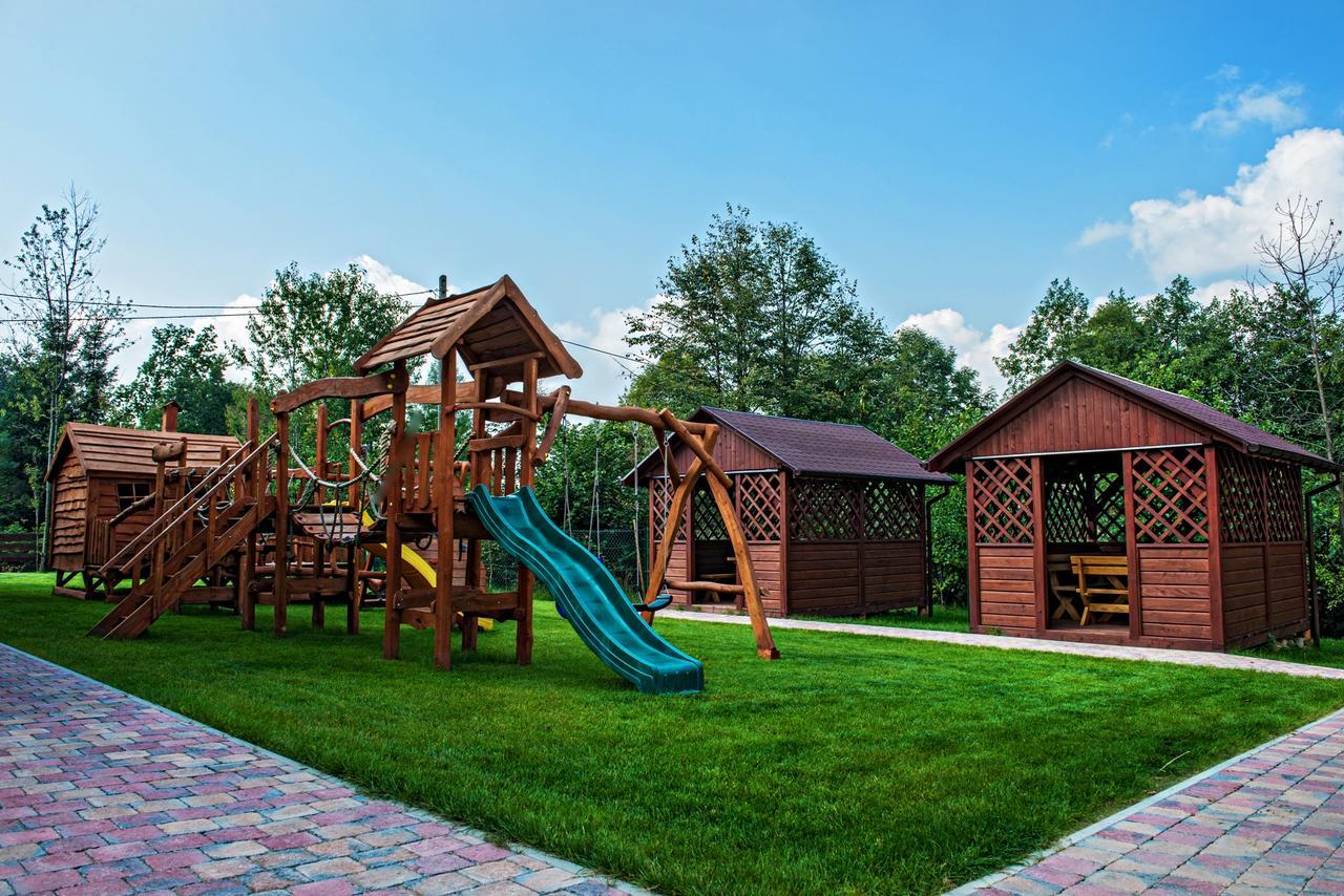 Stary Lwow Bed & Breakfast Korczyna  Luaran gambar