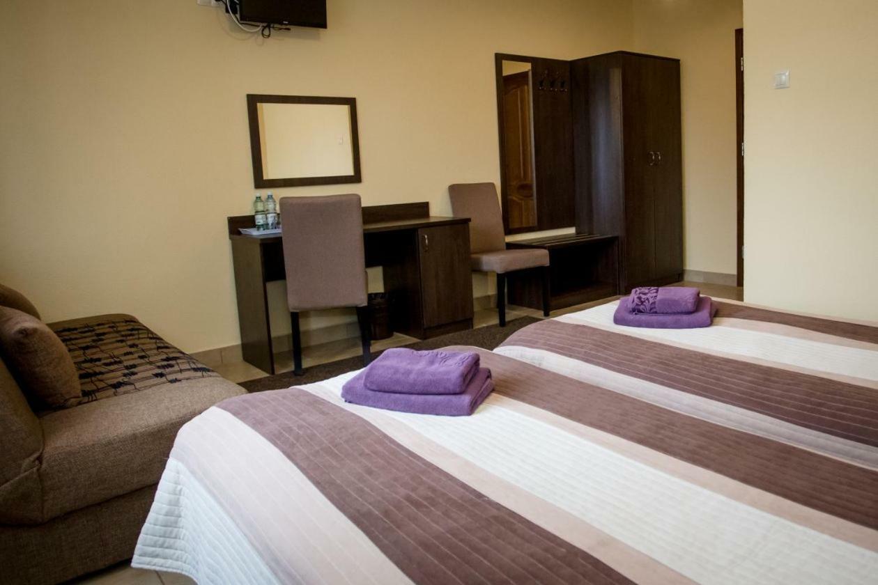 Stary Lwow Bed & Breakfast Korczyna  Luaran gambar
